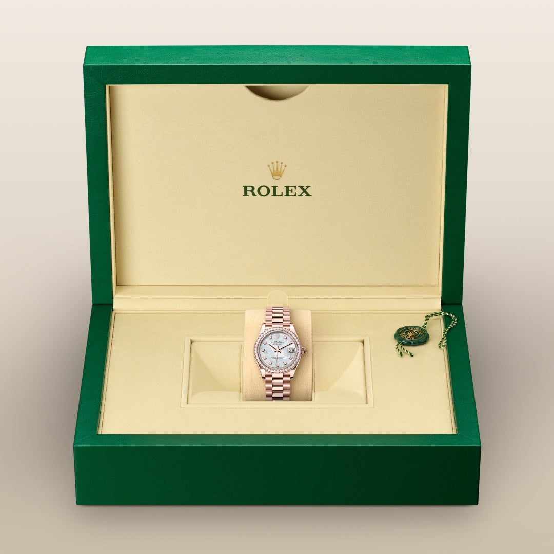 Oyster, 31 mm, Everose gold and diamonds