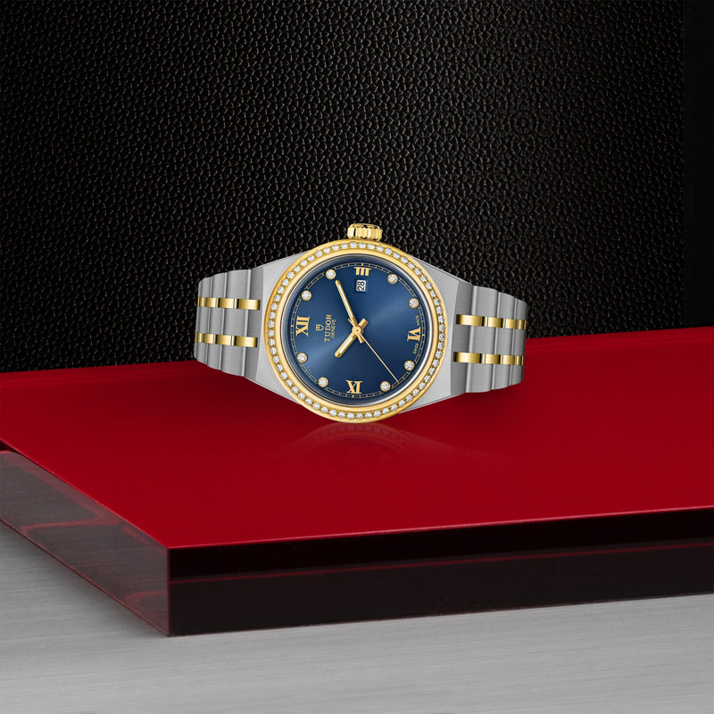 TUDOR ROYAL - 28 mm steel case - Blue dial