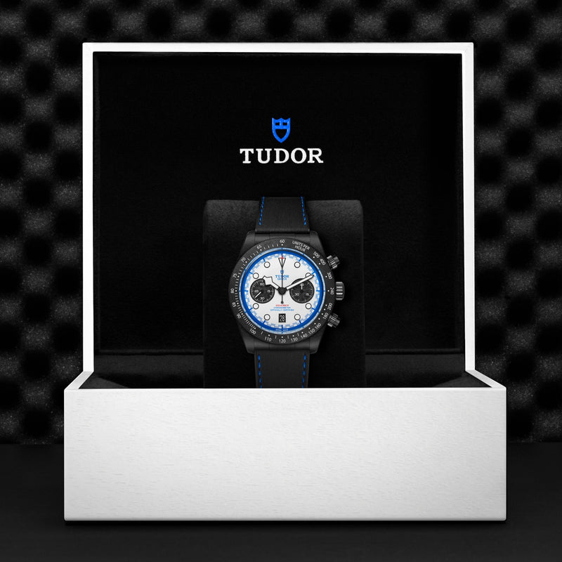 BLACK BAY CHRONO - 42mm black carbon fibre case - "Racing white" dial