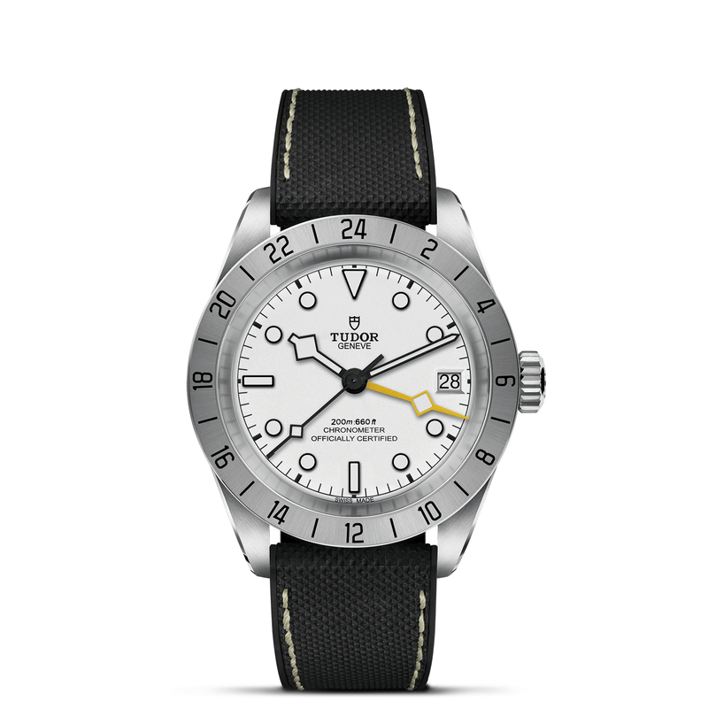 BLACK BAY PRO - 39 mm steel case - Hybrid rubber and leather strap