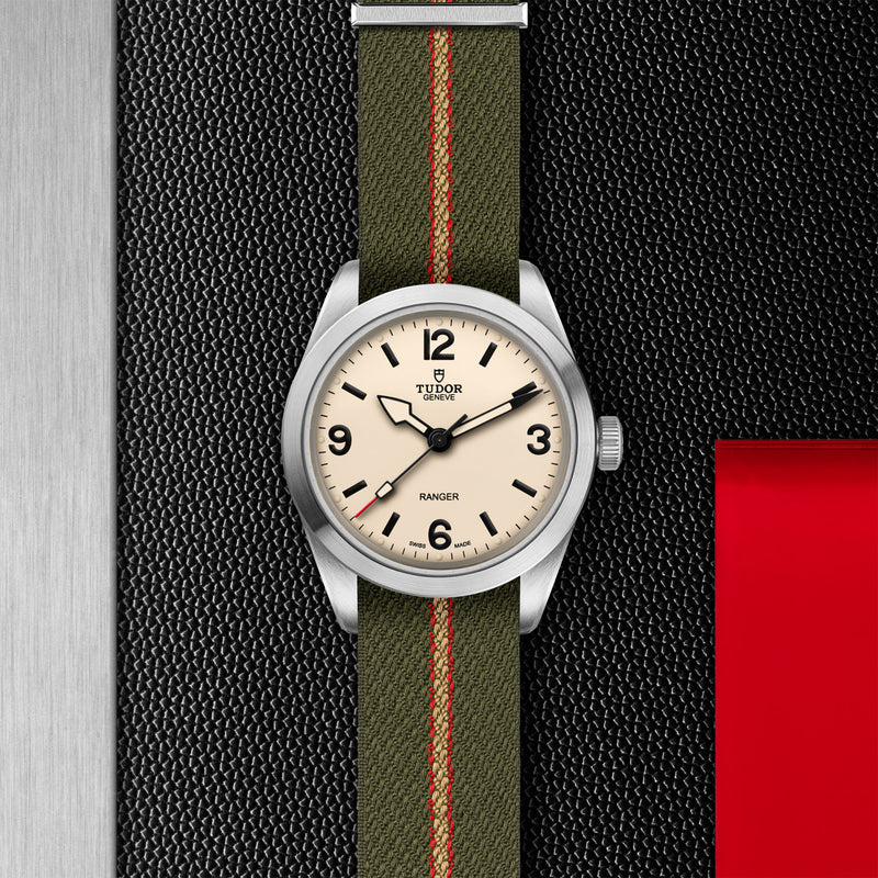 Ranger - 39mm steel case - Beige domed dial