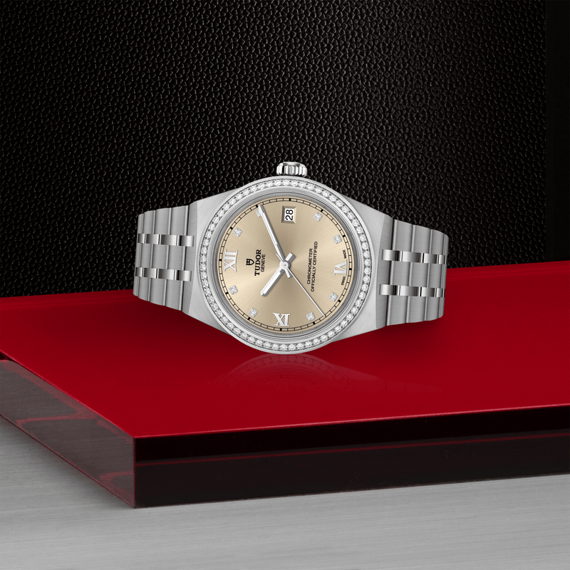 TUDOR ROYAL -36mm steel case - Ivory dial