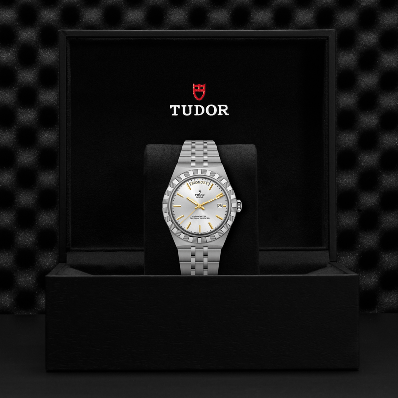 TUDOR ROYAL -40mm steel case - Silver dial