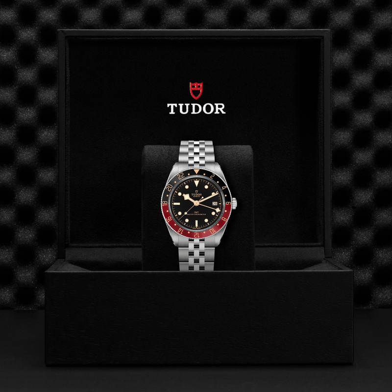Black Bay 58 GMT - 39mm steel case - Black and burgundy bezel