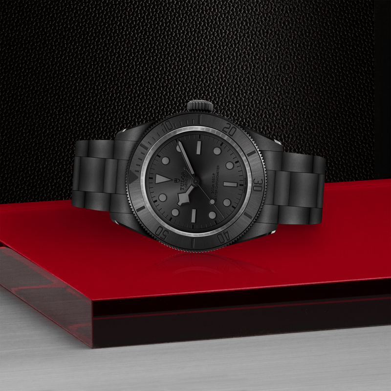Black Bay Ceramic - 41 mm ceramic case - Full ceramic bracelet